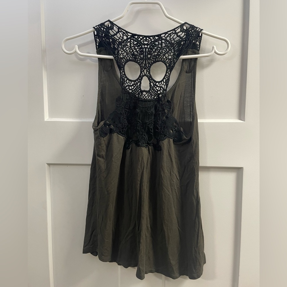 Olive Green Lace Skull Tank - Picture 4 of 7